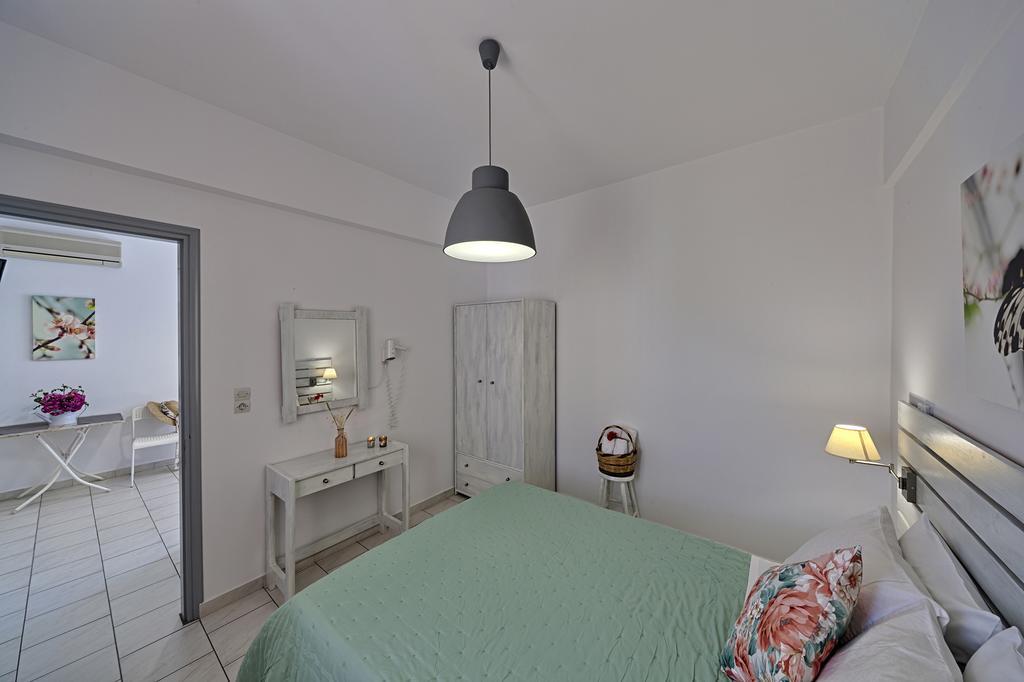 Letta'S Apartments Finikas  Exterior photo